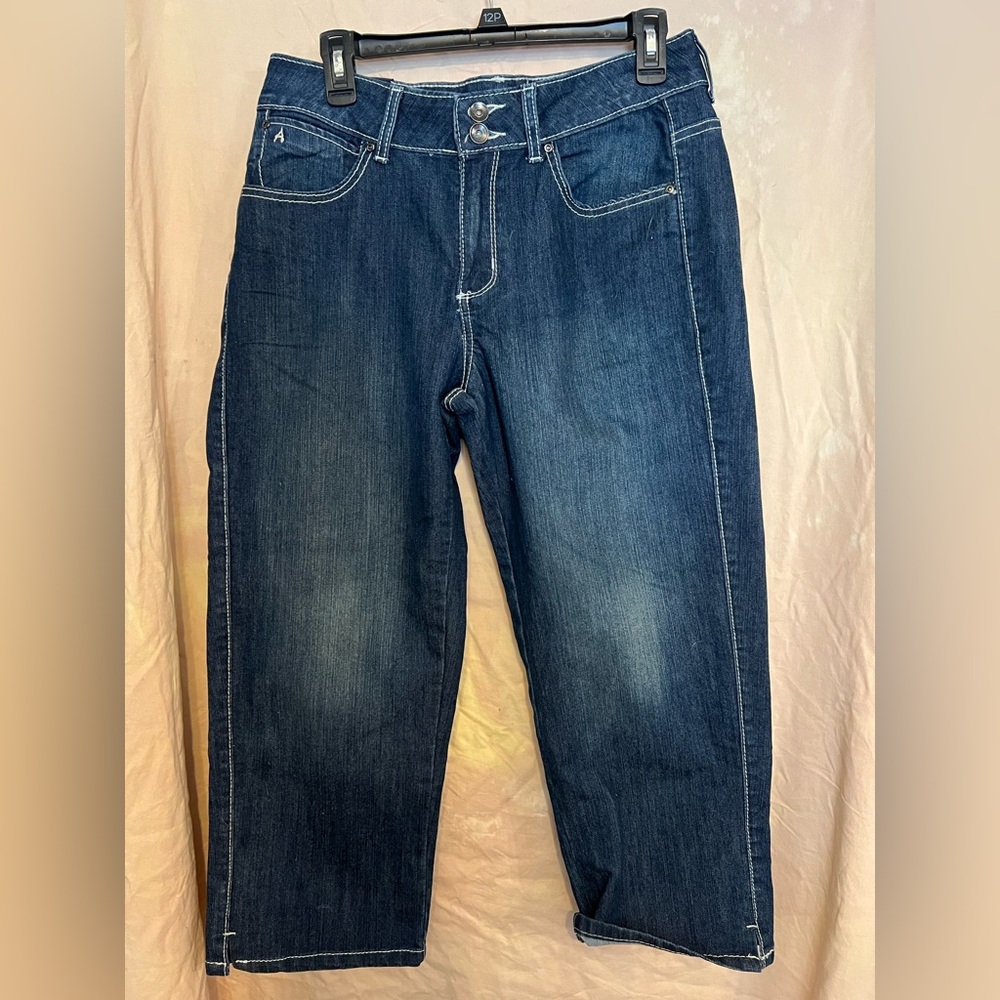 Wrangler Dark Blue Relaxed Fit Jeans